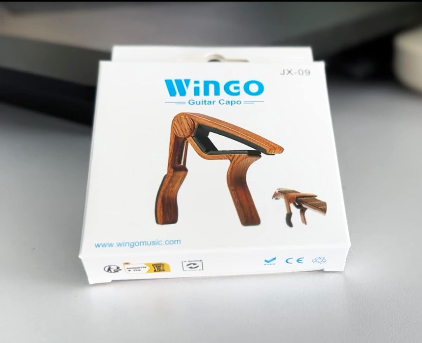 Guitar Capo for Acoustic and Electric Guitars - Rosewood Color with 5 Picks
